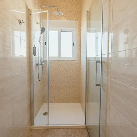Gaspar House In Areeiro By Hosty * Lisboa